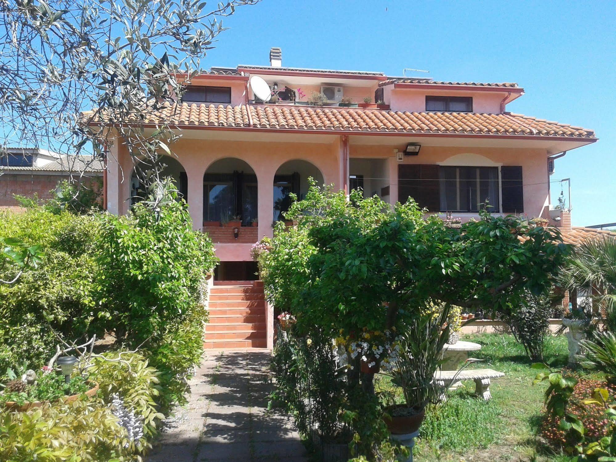 Villa Corrias Siliqua Exterior foto